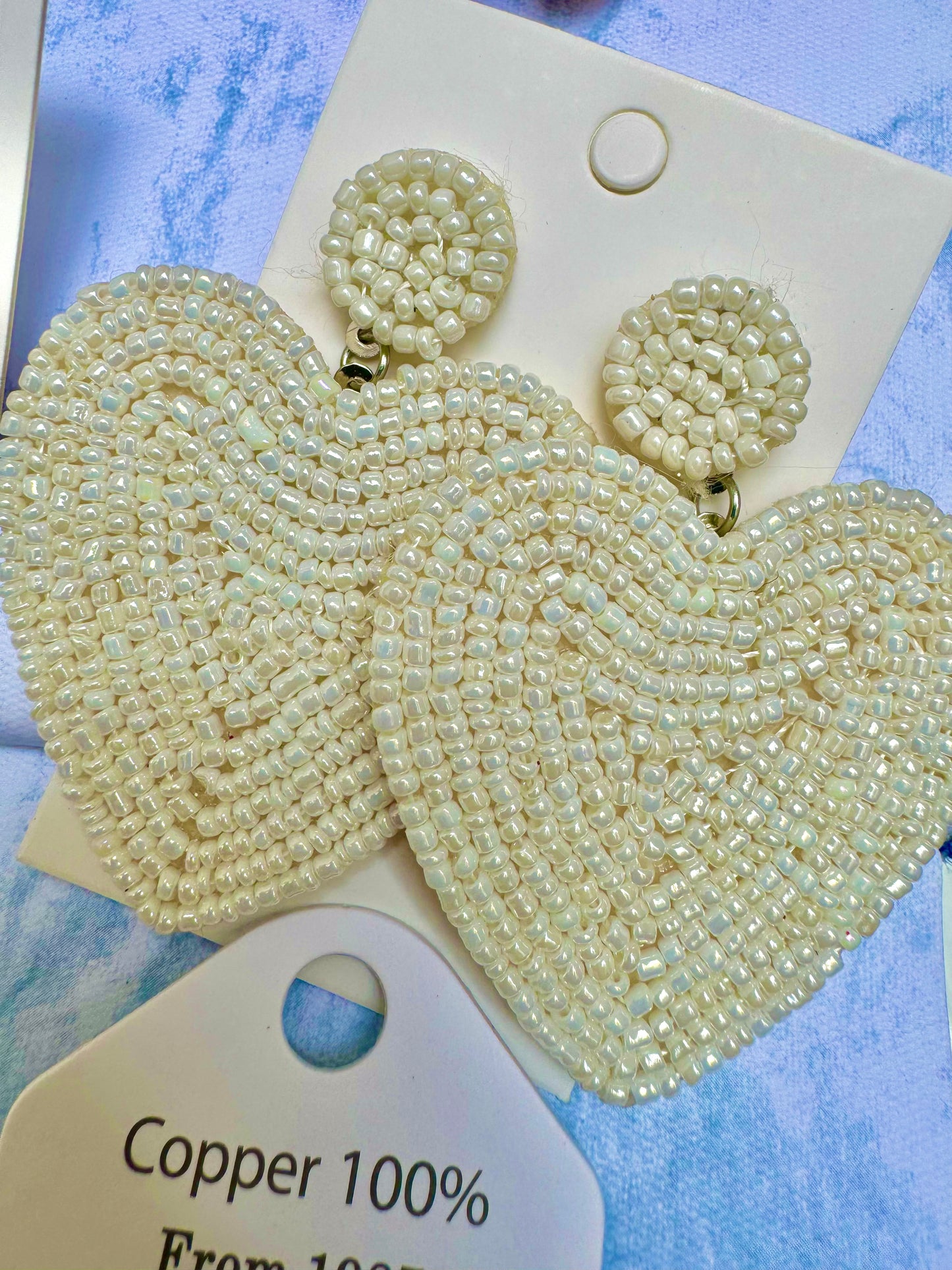 E1876 Aretes corazon bordado chaquira brillosa hechos a mano 6.5cm