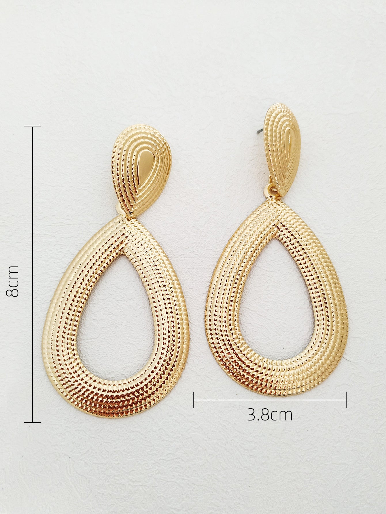 E2123 Aretes dorado metal aleacion ligeros 8cm