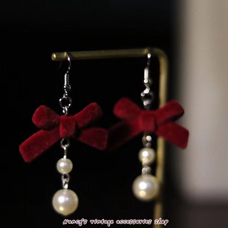 E4998 Aretes moño guinda colgante perlas 4cm