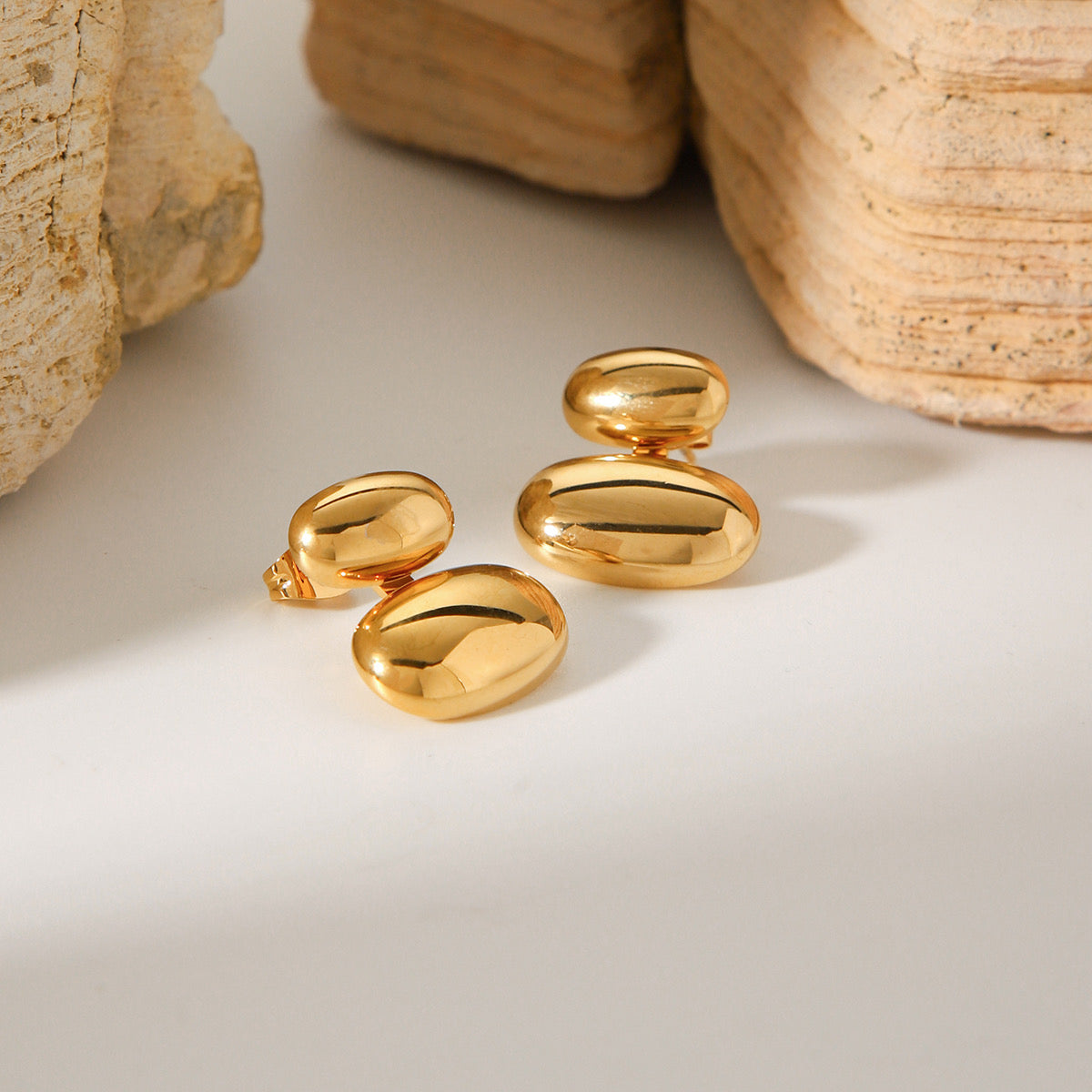 E2521 Aretes acero inoxidable chapado en oro 18K 2.2cm