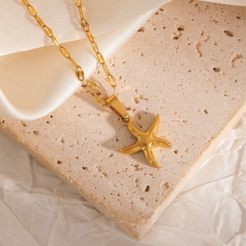 C1007  collar estrella de mar dorada Acero Inoxidable 22 cm de largo 1 cm