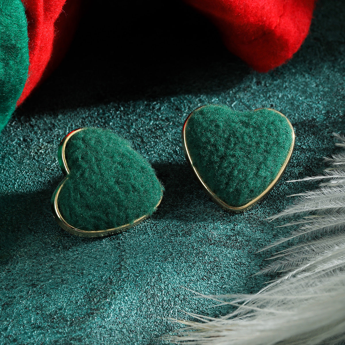 E2383 Aretes Corazon Verde Gamuza Largo 3cm