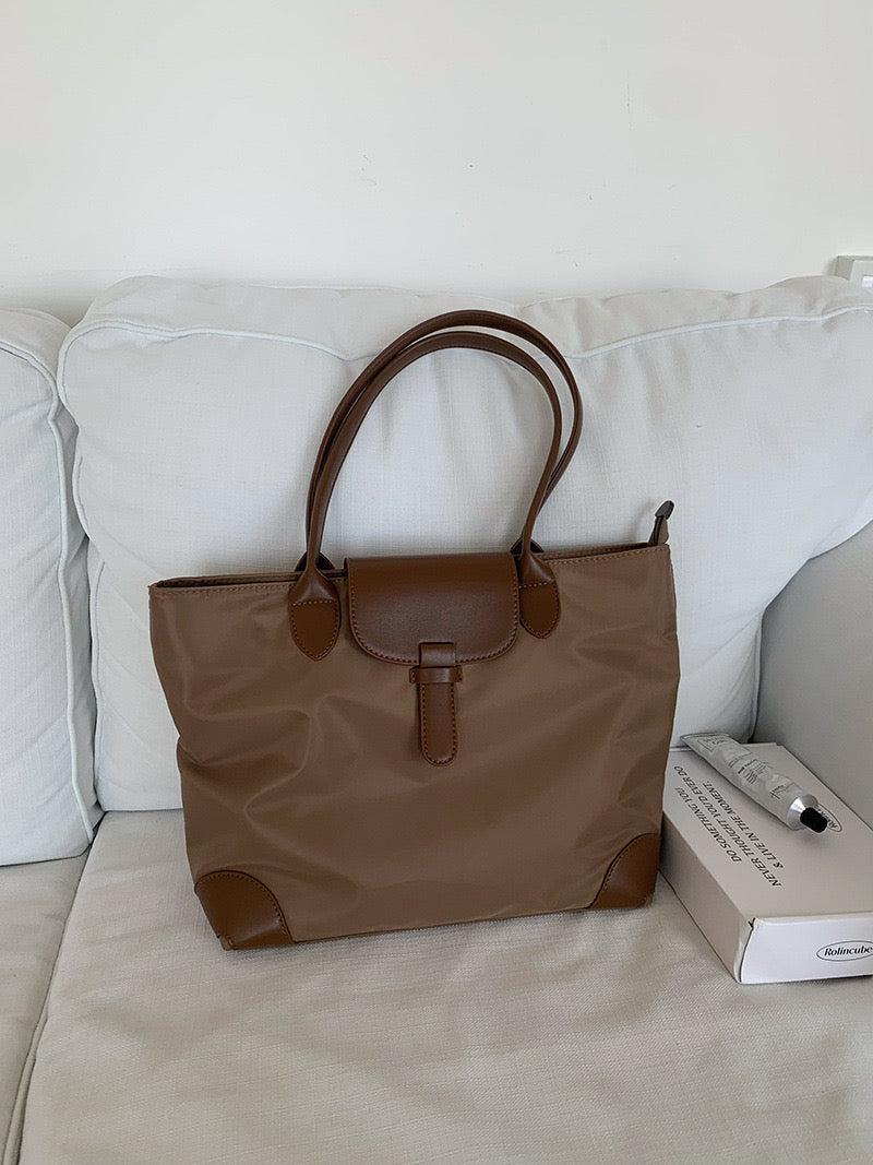 CR57 Bolsa Cafe Material Nylon Medidas 42X21X7Cm