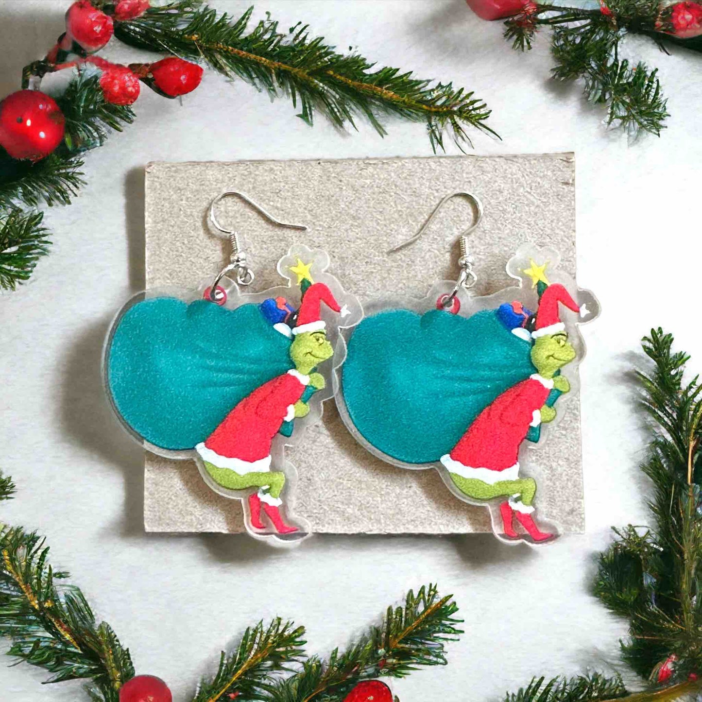J135 Aretes grinch grandes ligeros acrílico liso 7cm