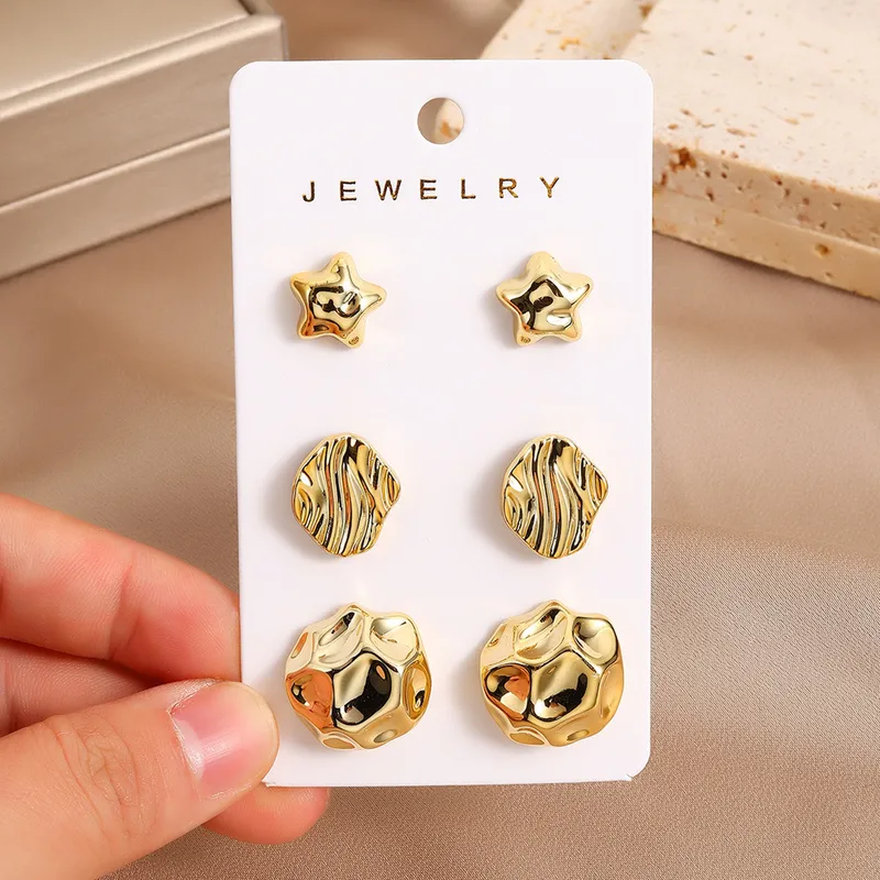 J522 Conjunto de aretes dorados incluye 3 pares recubrimiento cobre 2cm