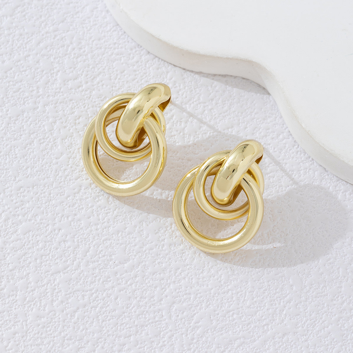 E5839 Aretes dorados circulares alegantes mate aleacion 4cm