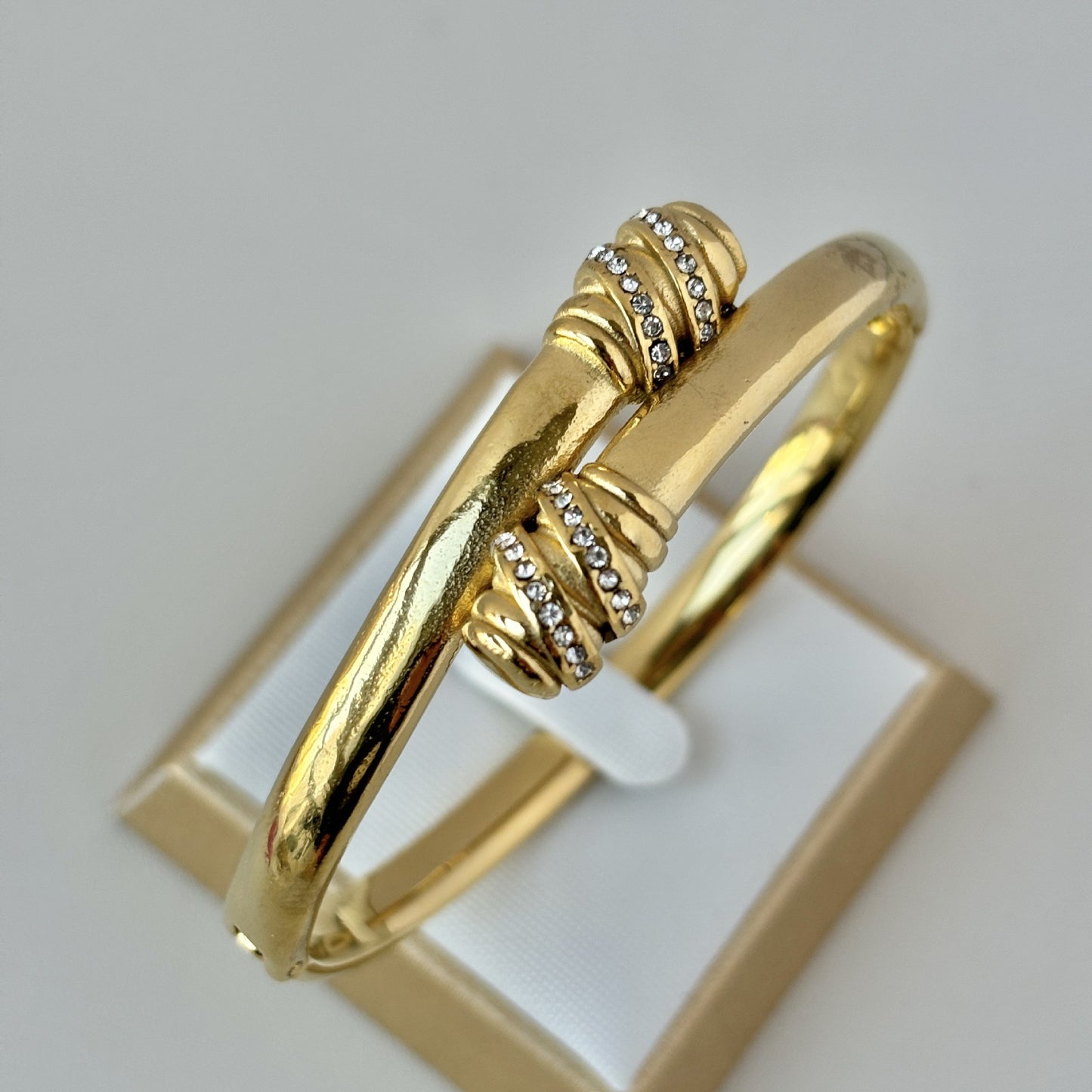 B567 Brazalete dorado acero titanio 6cm