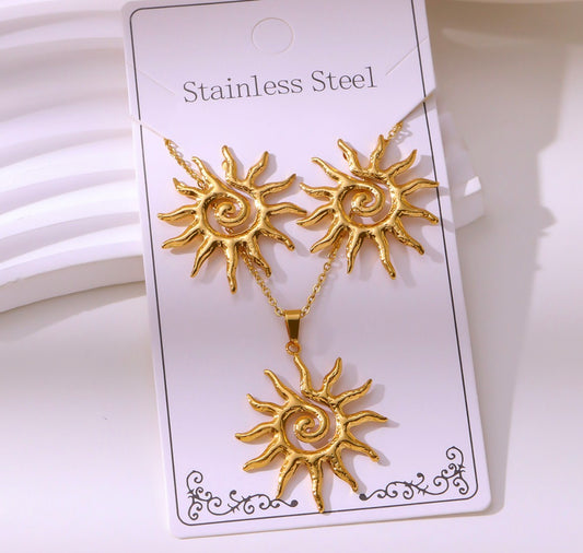 C1585 conjunto de collar y aretes sol dorado acero inoxidable 24cm  largo 4cm dije