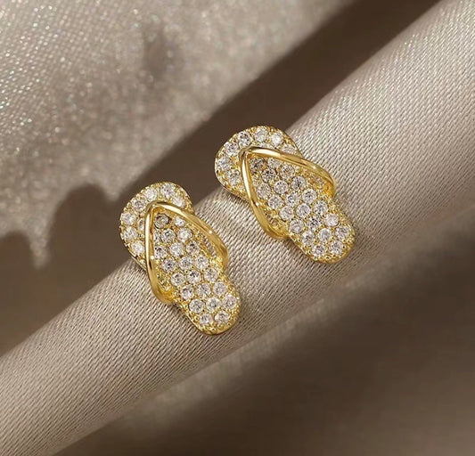 E7017 Aretes sandalias doradas brillantes  aleacion 2cm