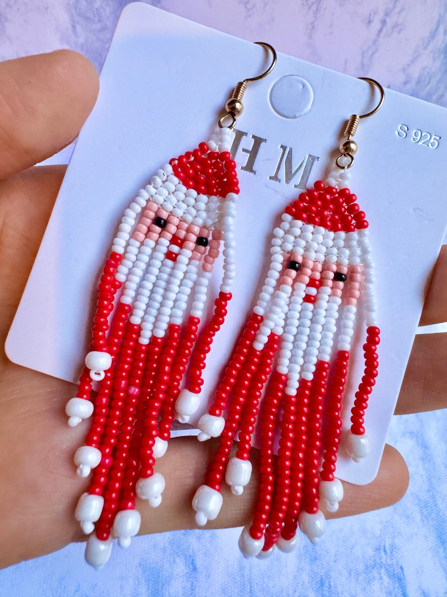 E626 Aretes santa claus gancho de plata chaquira hecho a mano 9cm