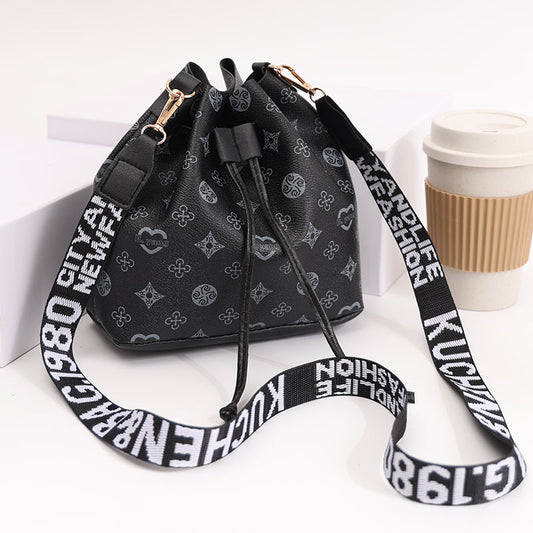 Cr94 Bolsa cuero sintético negra