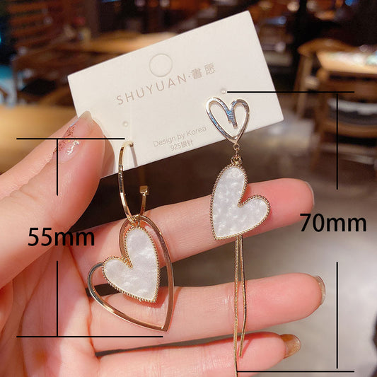 E3562 Aretes asimétricos corazón blanco aleacion 5cm