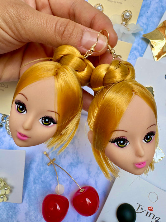 E1828 Aretes cabeza de barbie 7cm largo colgantes