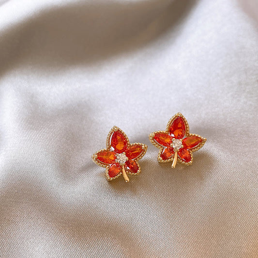 E5798 Aretes hoja de arce naranja brillante aleacion 1.5cm