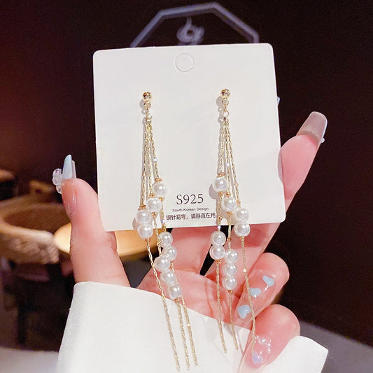 E3950D Aretes borla perla blanca cobre 9.5cm