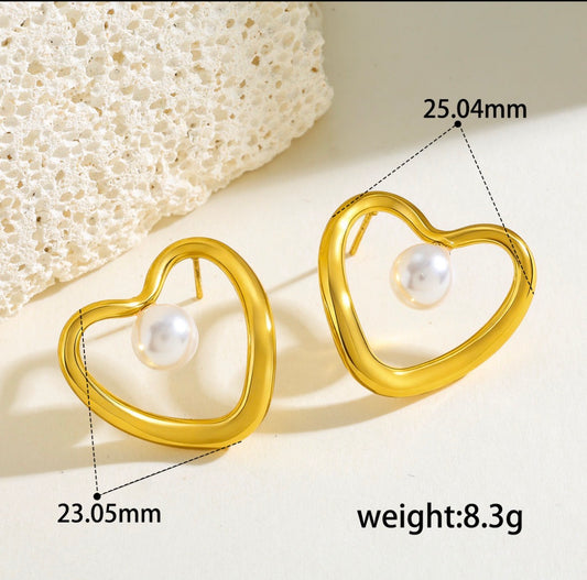 E5553 Aretes silueta de corazón dorada acero inoxidable chapado en oro de 18k