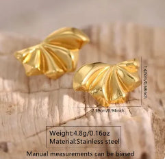 J598 Aretes flor dorada acero inoxidable chapado en oro de 18k 2.5cm