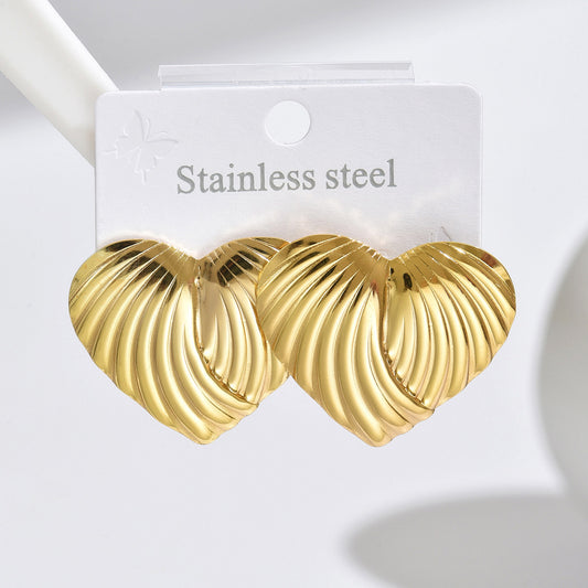 E4572 Aretes corazón dorado acero inoxidable 3cm