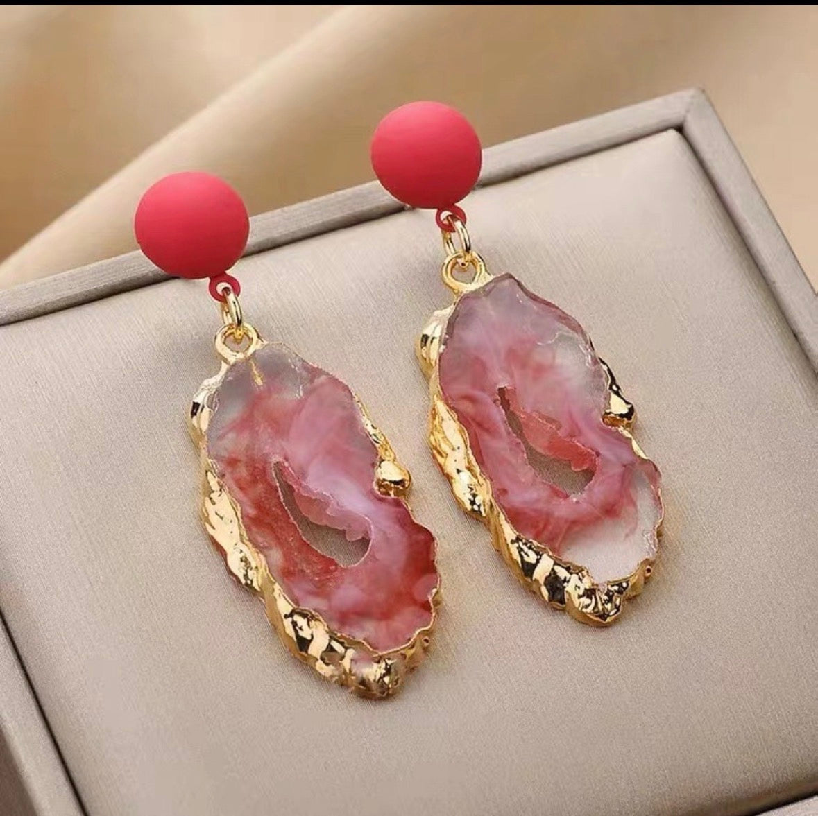 E5761 Aretes resina roja 6cm