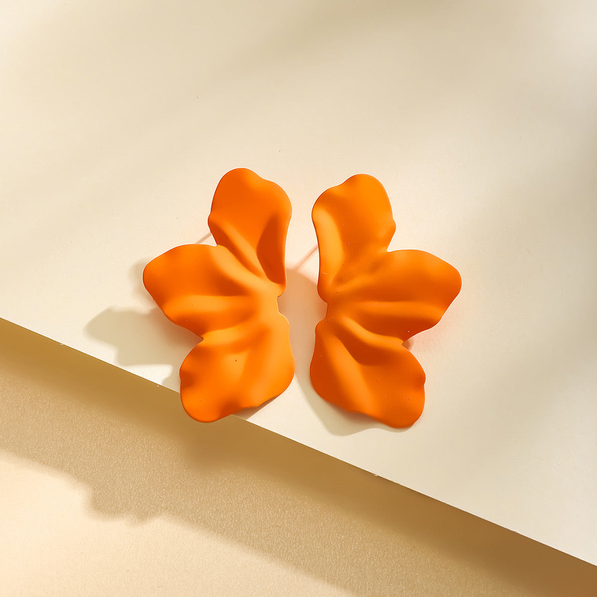 E7335 Aretes ala esmaltada aleacion 5cm