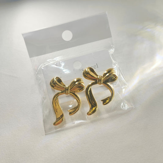 E5033 Aretes moño dorado acero inoxidable 3cm