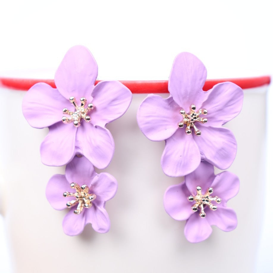 017 Aretes flores moradas doble aleacion esmaltado