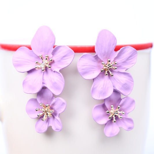 017 Aretes flores moradas doble aleacion esmaltado