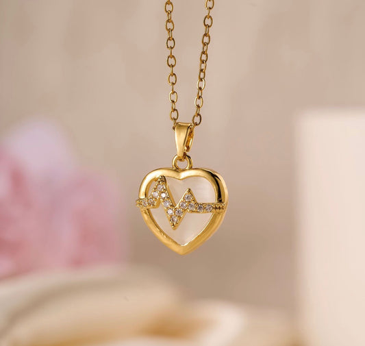 C1563 Collar corazon perla linea del corazon 21cm dije 1,5cm