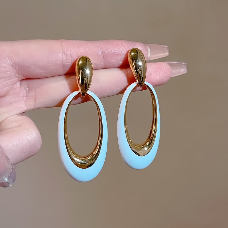 E5763 Aretes ovalo perla dorado 6cm aleacion