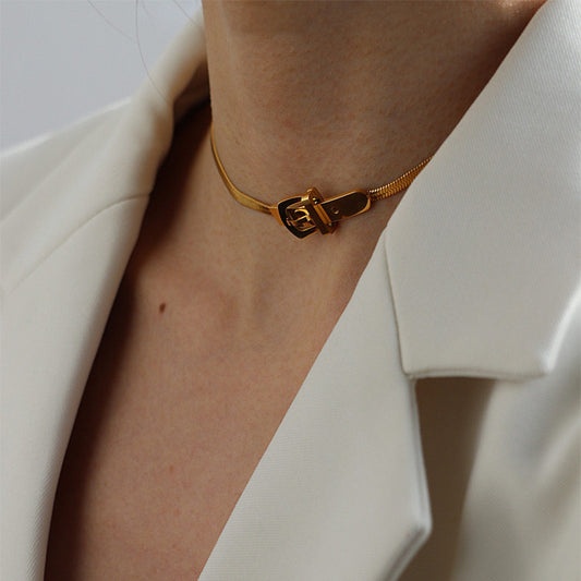 C861 collar dorado tipo gargantilla acero inoxidable 23cm