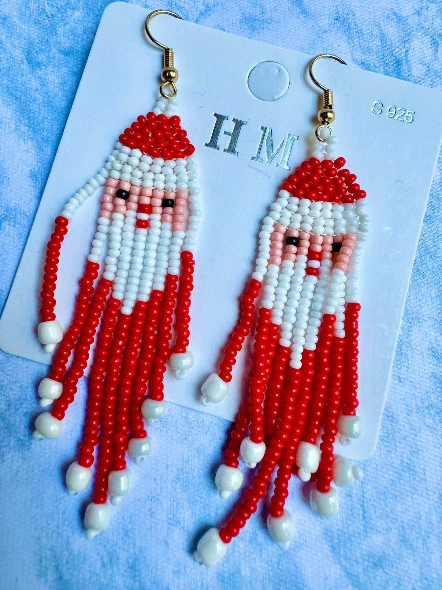 E626 Aretes santa claus gancho de plata chaquira hecho a mano 9cm