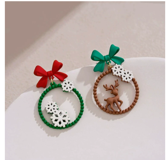 E4516 Aretes asimetricos reno de navidad 3cm