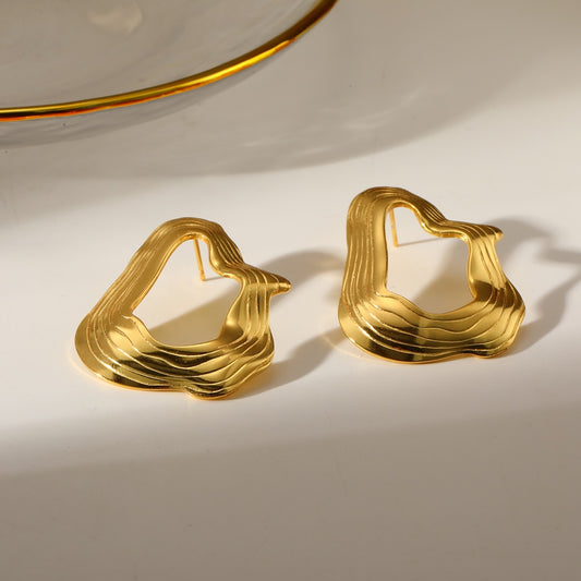 E6065 Aretes ondas doradas abstractas acero inoxidable 4cm