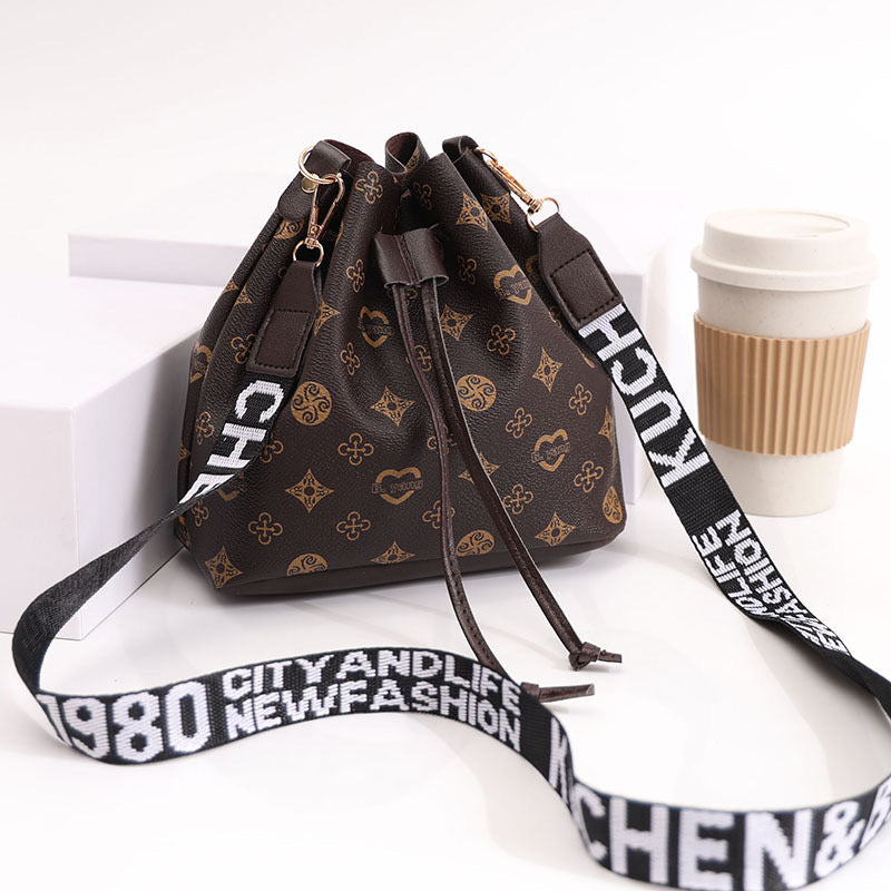 Cr94C bolsa cuero sintético café