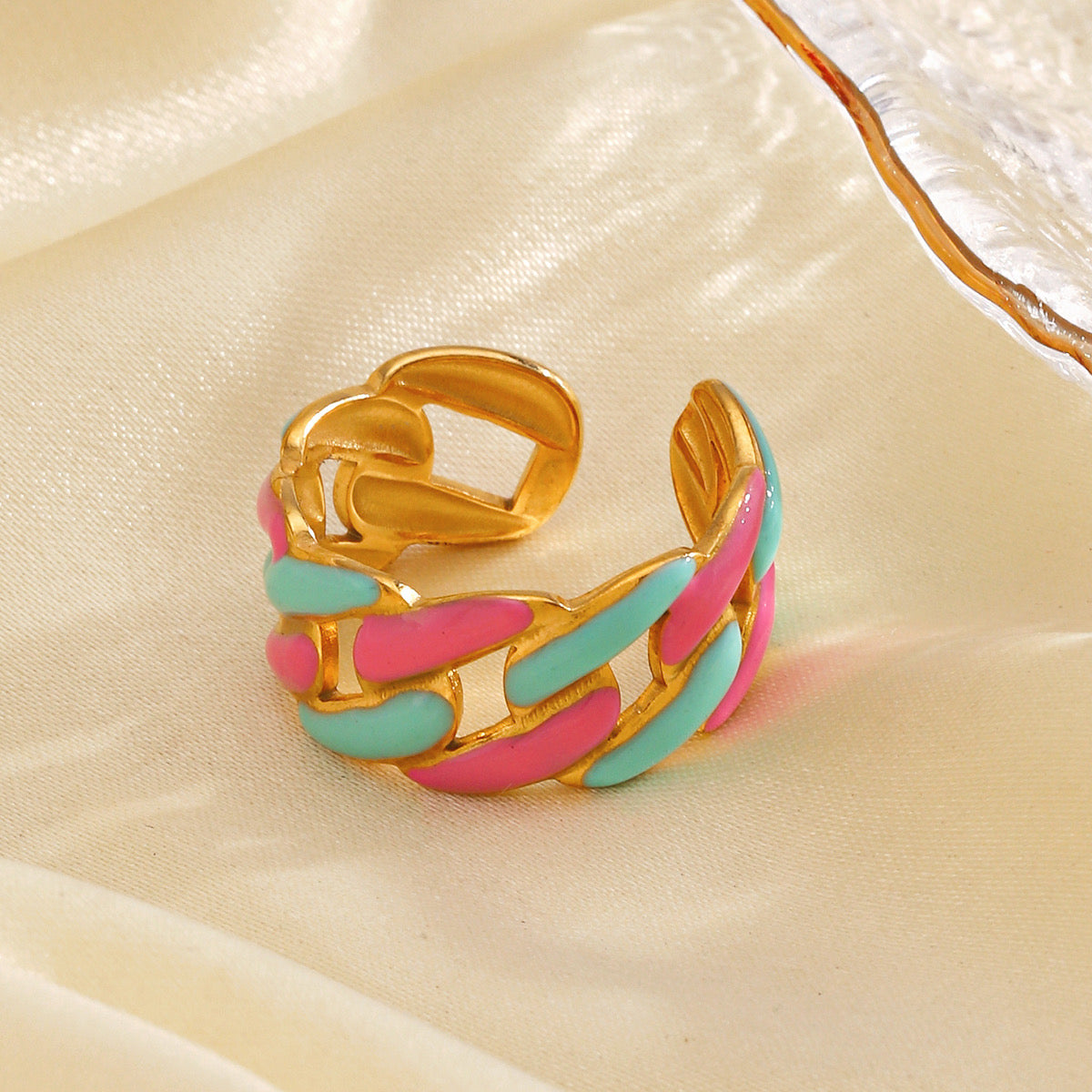 A135 Anillo esmalte acero inoxidable chapado en oro 18k abierto