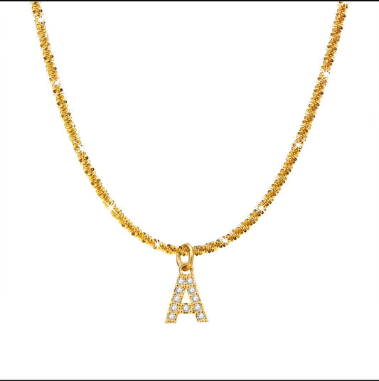 C1211 collar dorado letra A acero inoxidable