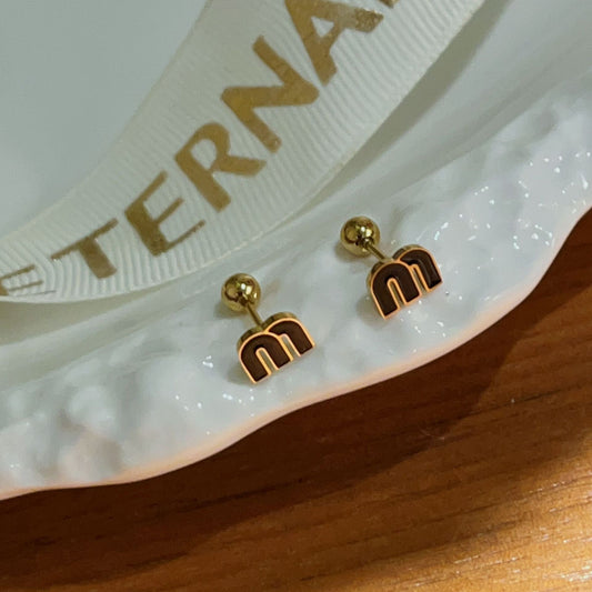 E5754 Aretes forma de m negro .5 acero titanio