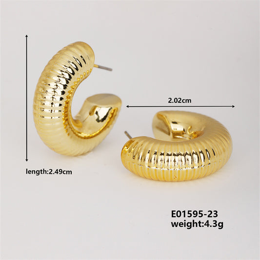 E4103 arracadas doradas 2.5cm