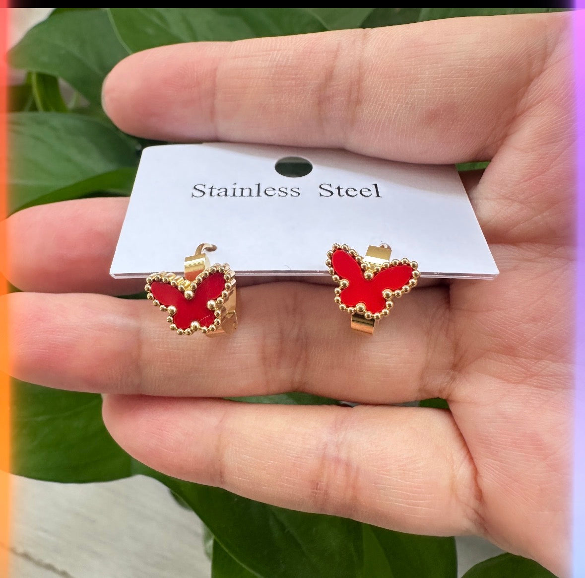 E7160 Aretes mariposa roja acero inoxidable 1.5cm