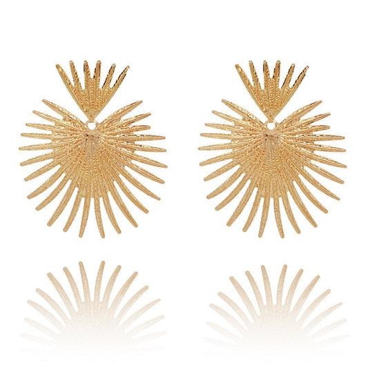 E7107 Aretes picos dorados aleacion 6cm