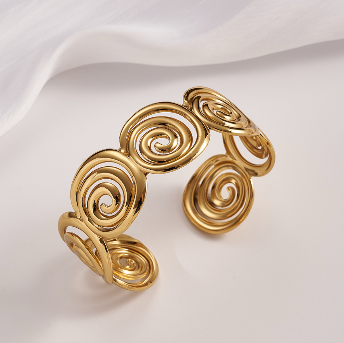 B599 Brazalete abierto dorado acero inoxidable