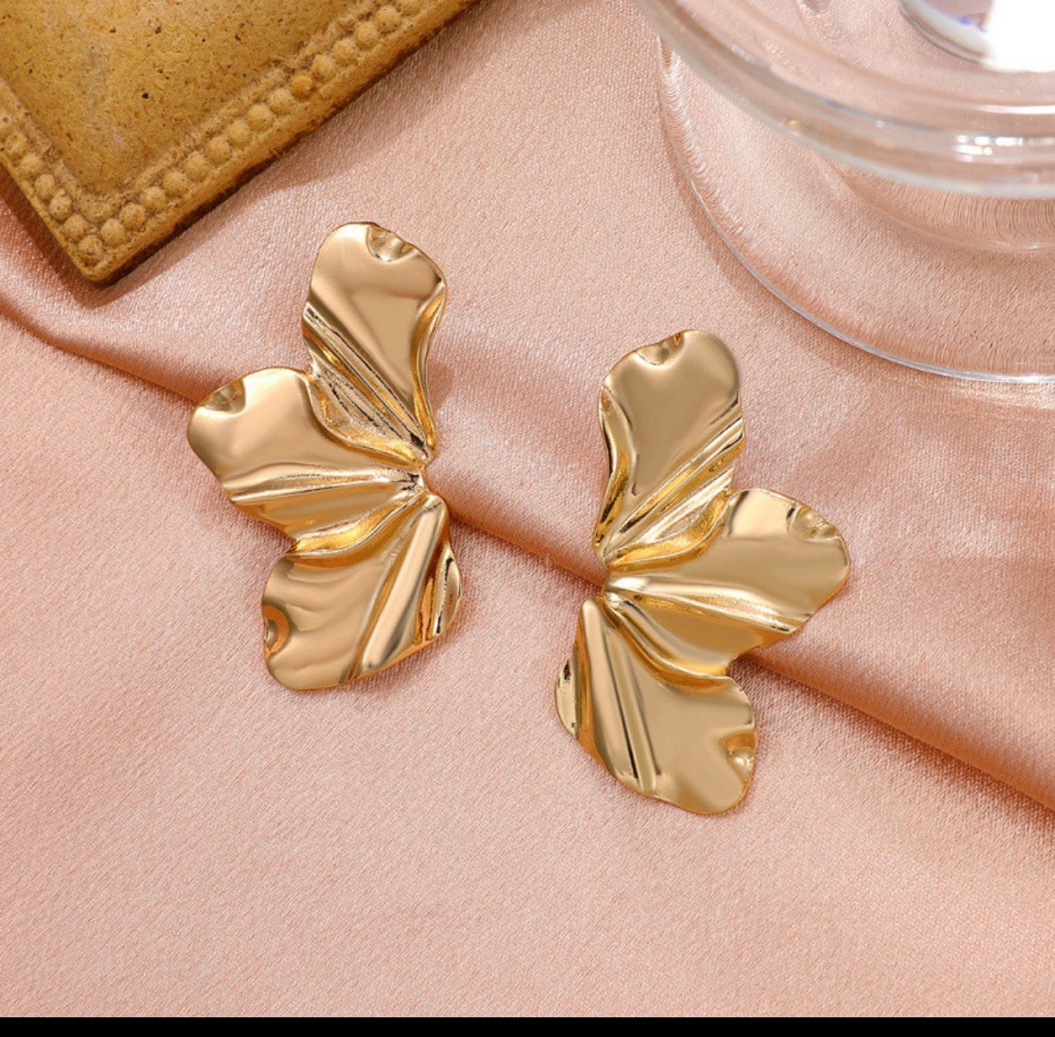 E5737 Aretes pétalos dorado aleacion 4cm