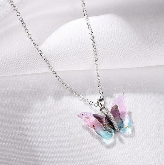 C917 mariposa colorida acero titanio 22cm largo 2cm dije