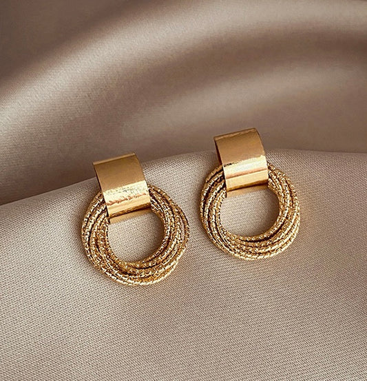 E3614 Aretes aro dorado aleacion 2.5cm