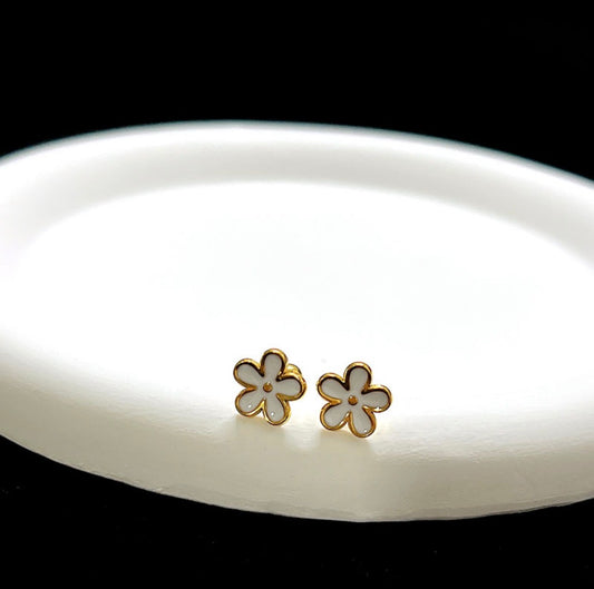 E7019 broquel flor blanca acero titanio 1cm