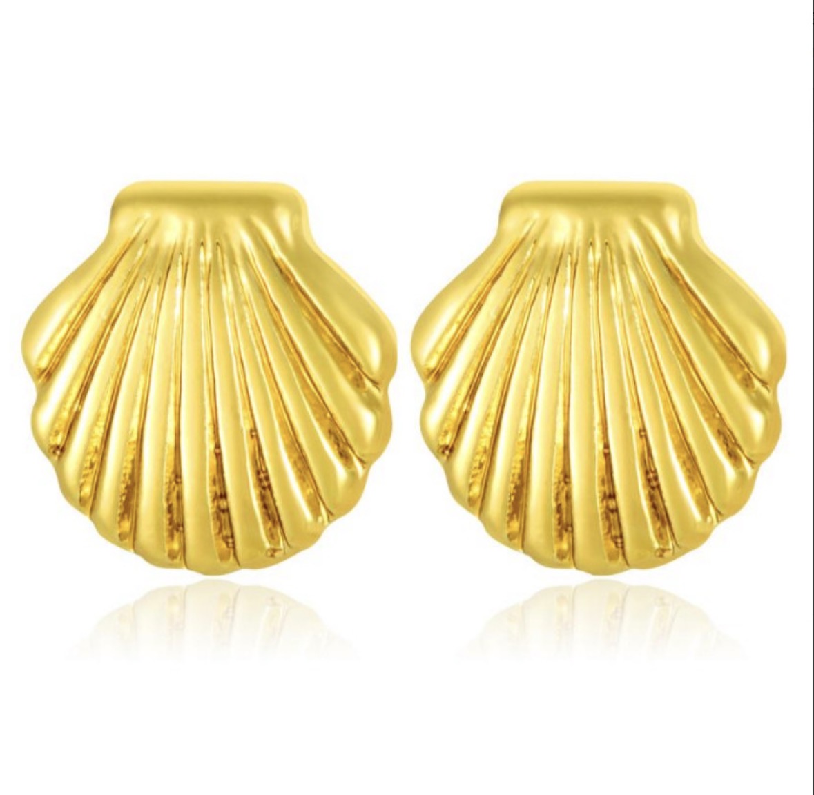 E5524 Aretes concha de mar dorado acero inoxidable 1cm