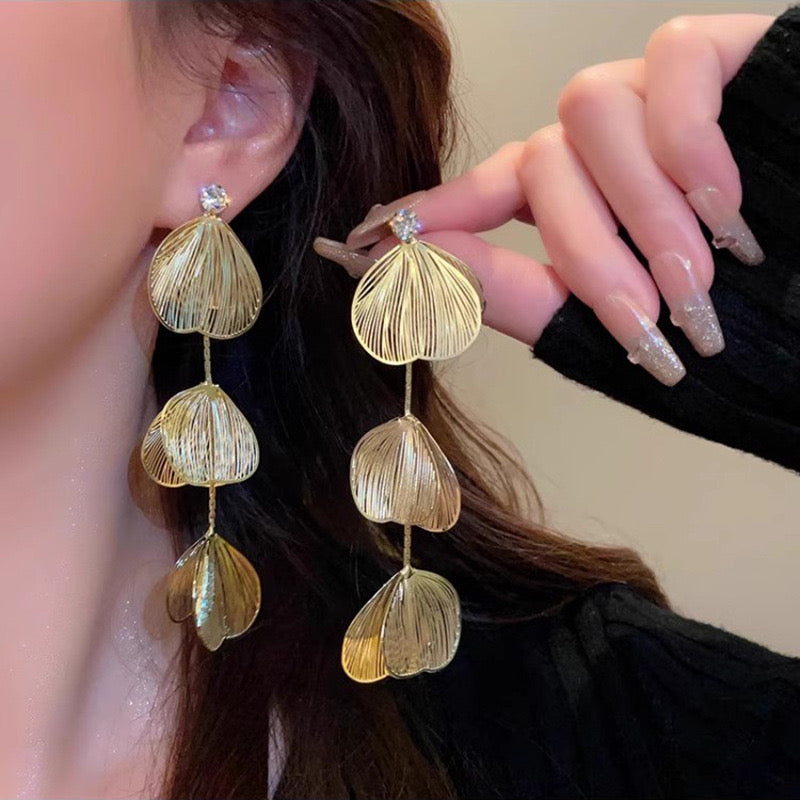 E7296 Aretes dorado elegantes ligeros fiesta 10.5cm