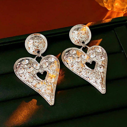 E7165 Aretes corazón plateado elegante de fiesta aleacion 9cm