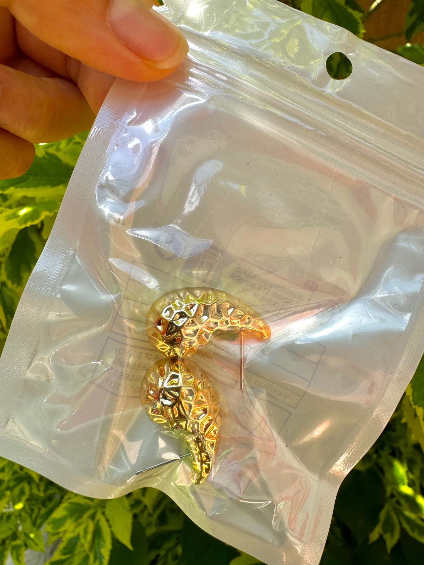 J345D Aretes gota imitación bottega dorado ligeros acrílico