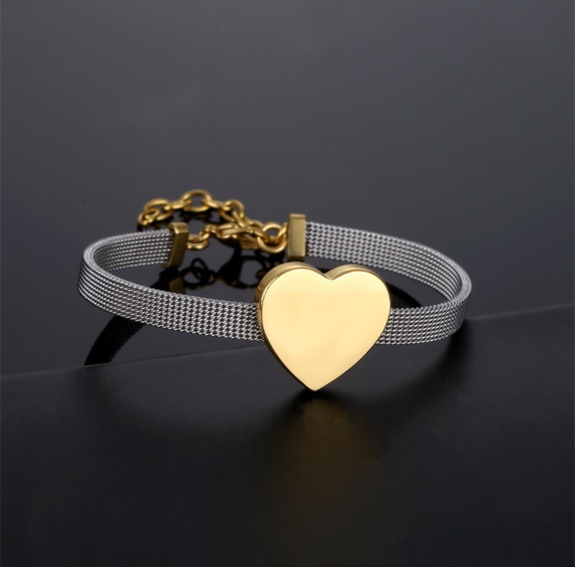 B609 Brazalete liso plata corazon acero inoxidable 20cm